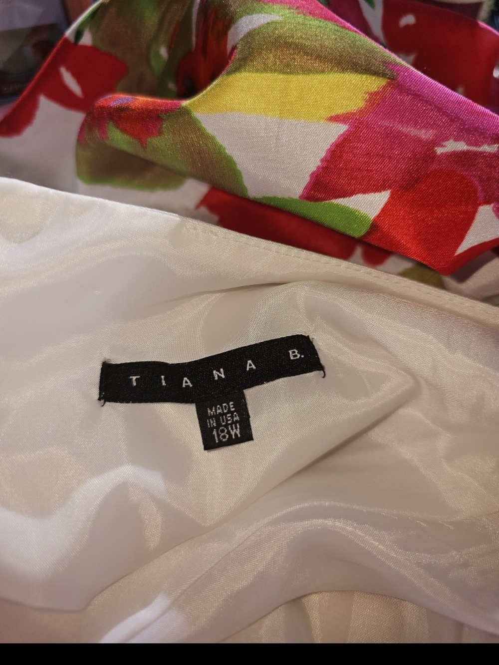 Tiana B. White Dress with Red, Pink, Yellow & Green Floral Print - Picture 4 of 4